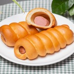 Сосиска в тесте печеная