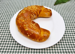 Рогалик со сгущенкой