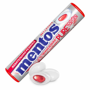 Жевательная резинка Ментос Pure White Клубника 15,5г